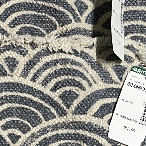 New! SIMONS Blue Table Runner & 2 Placemats - Picture 3 of 6